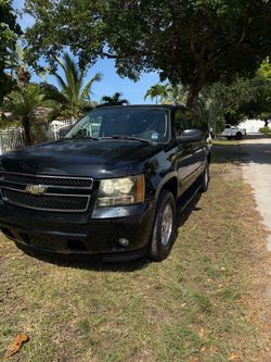 Chevrolet suburban