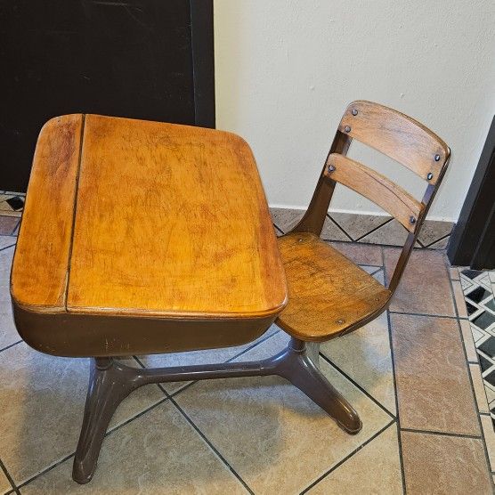 Vintage American Seating Company School Child Desk c.1940 Swivel Chair