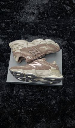 New balance 9060 size 8.5