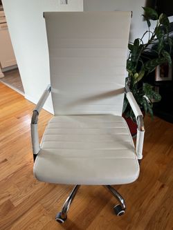 White desk chair