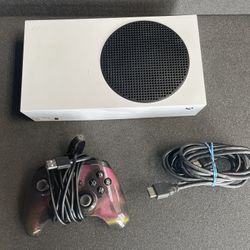 Xbox Series S With Wired Controller 