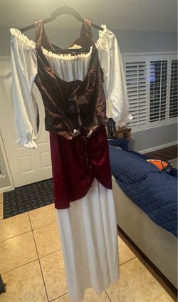 Girls pirate costume size small 4-6