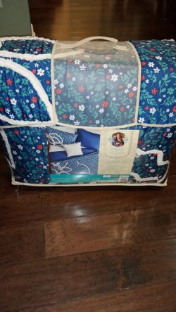 The Pioneer Woman Comforter Set