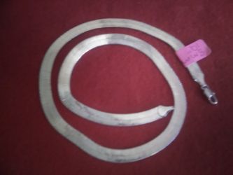 Herringbone Chain