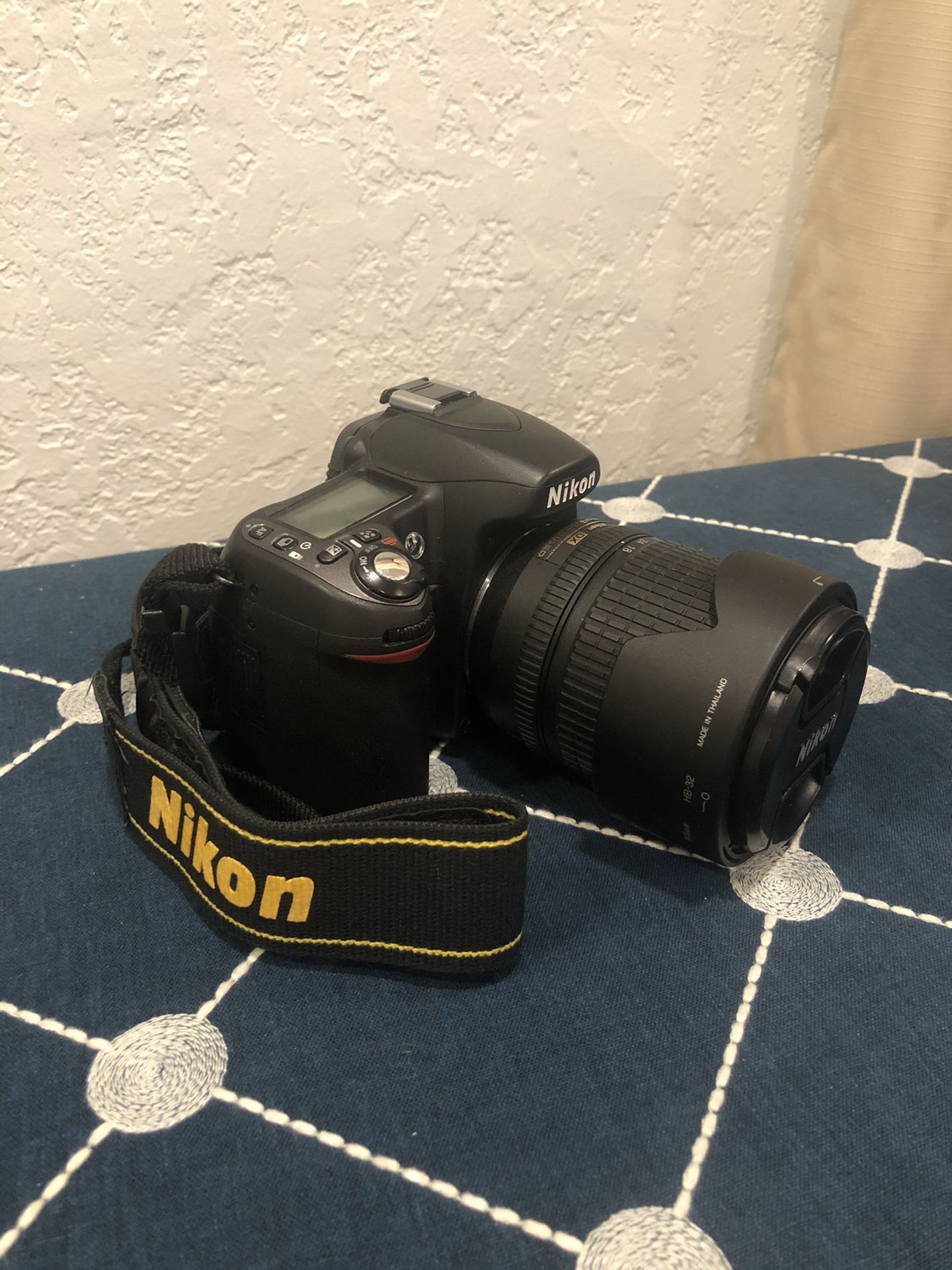 Nikon D80 Camera with Lens, Battery, Charger & Bag