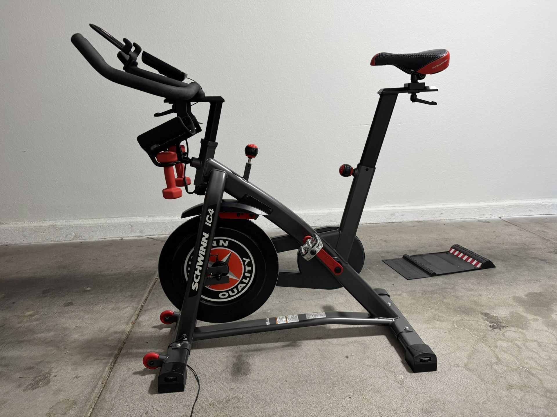 Schwinn IC4 Indoor Cycling Bike – Peloton Compatible
