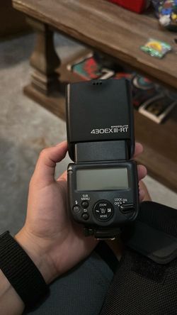 Canon Speedlite 430EX III-RT Flash