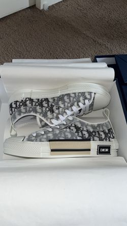 Men’s shoes