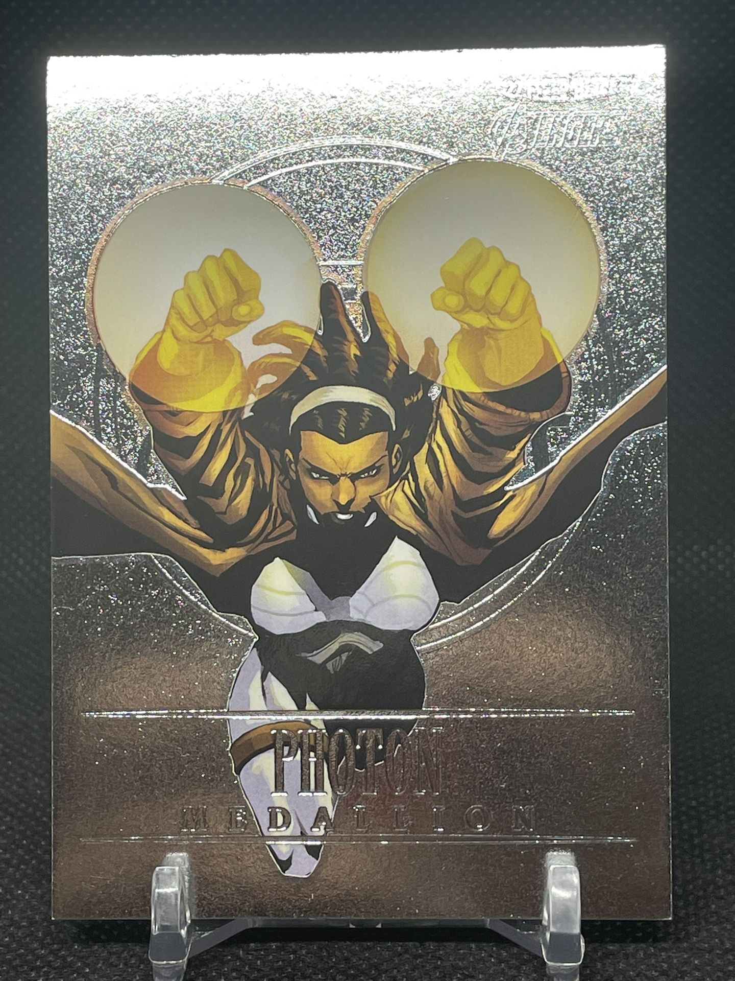 2022 Marvel Fleer Ultra Avengers Medallion trading card Photon