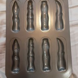 Wilton metal Pan Witch, Monster, Skelton Fingers Mold. Halloween Treats