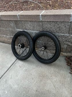 Supermotos