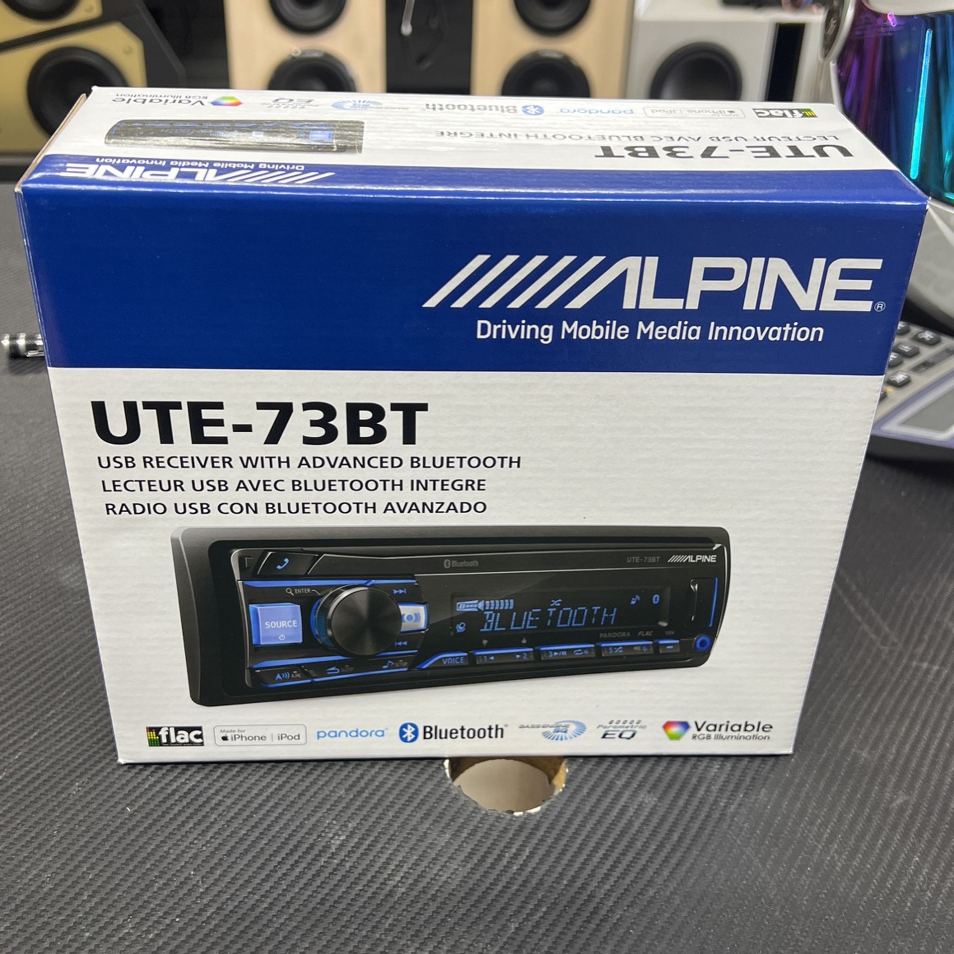 Alpine CarcStereo Alpine Bluetooth 