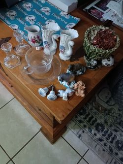 Odds & ends.. Decorative..all nice condition!