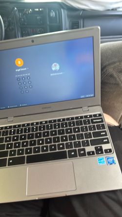Computer Samsung chrome book