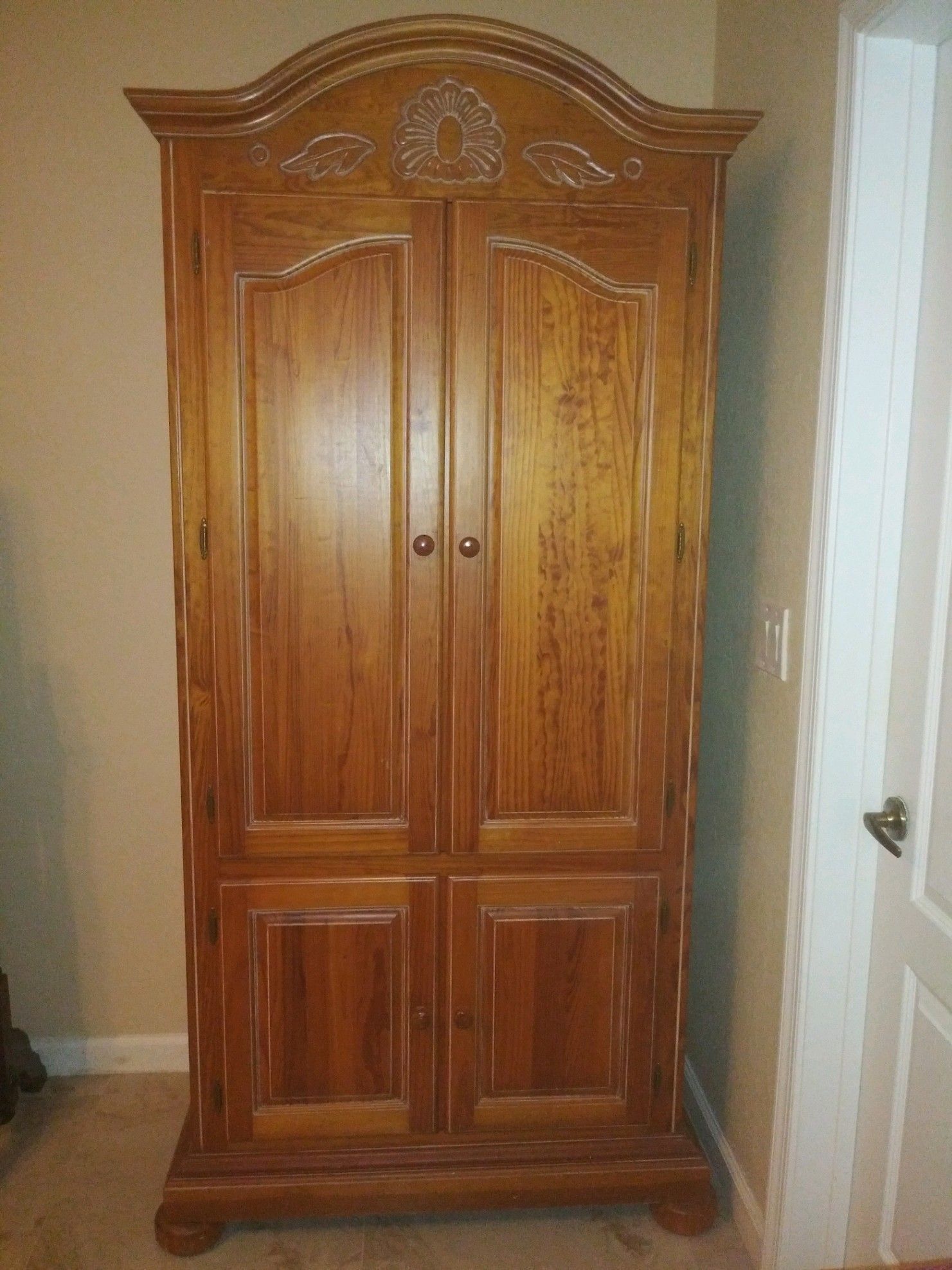 Armoire - Storage Cabinet