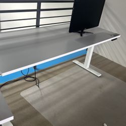 Adjustable Height Poppin Table (will Sell 16 Of These Tables Together For $3200.)