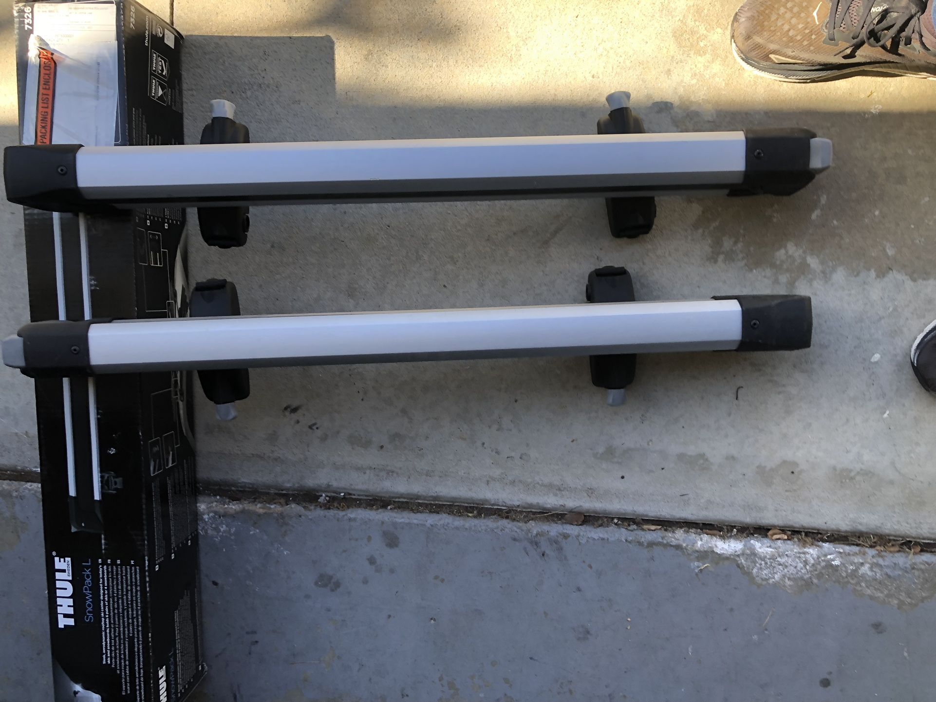 Snowboard/Ski Rack