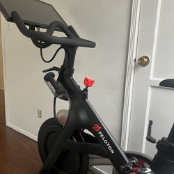 Peloton Bike