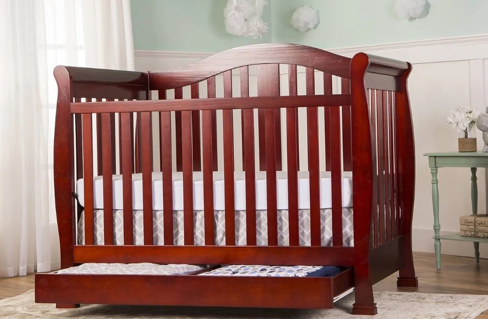 New baby crib in convertible Chery color available
