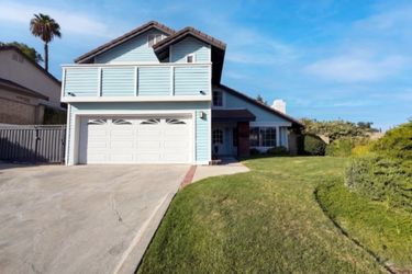 Unit 501 | 4 bd | 2.5 ba | 1709 sqft  20021 Kent Ln Santa Clarita, CA 91351