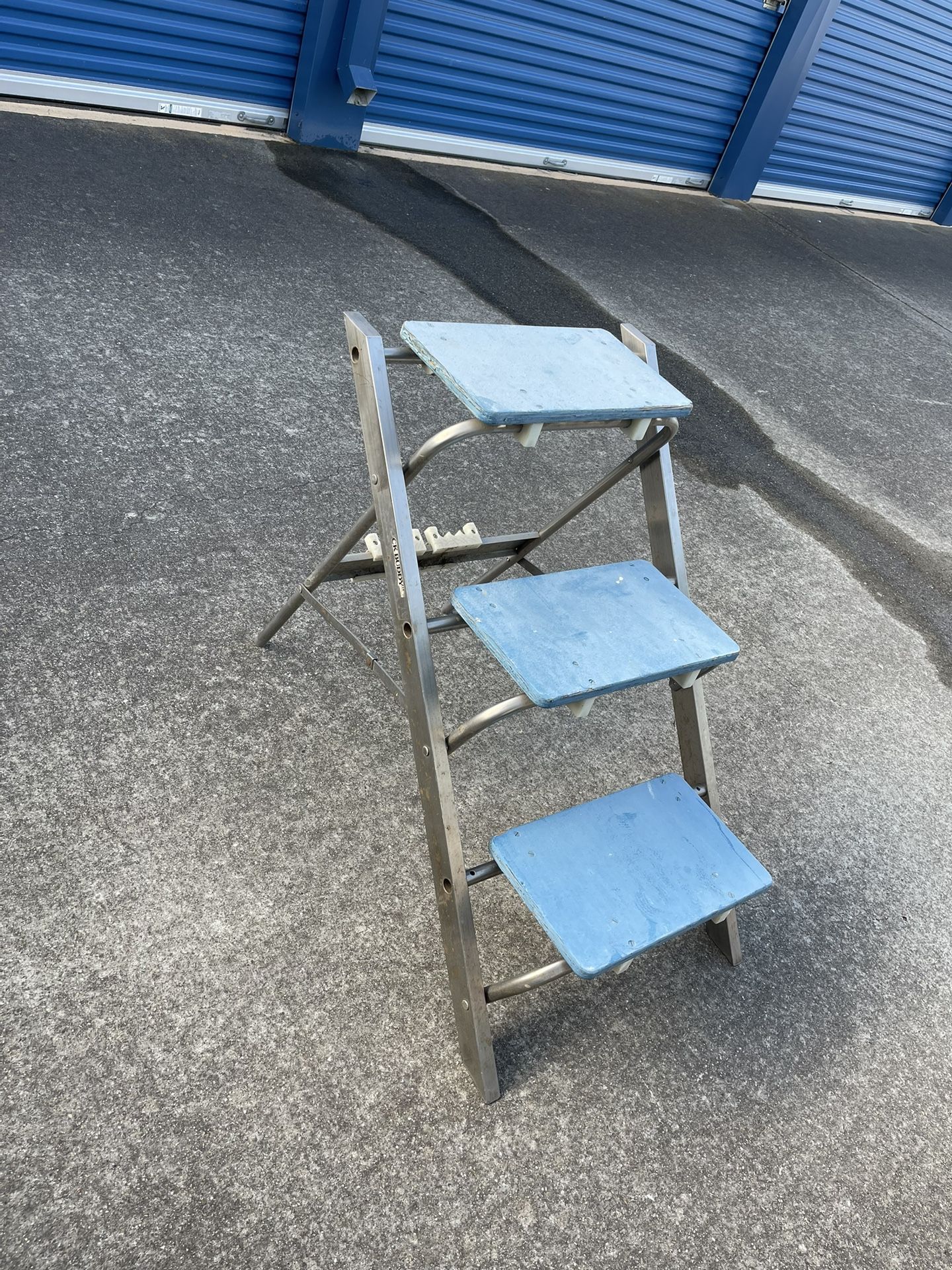 Step Ladder