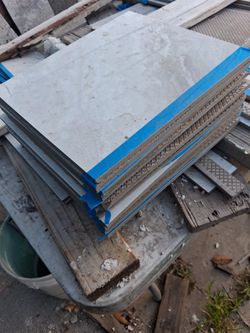 Free Cut Porcelain Tiles