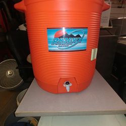 10 Gal Igloo Water Cooler