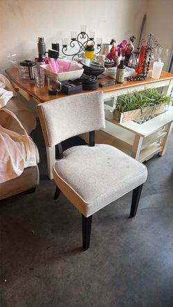 4 dinner chairs 40 for all
