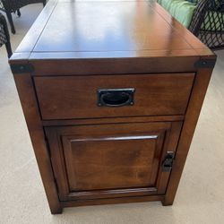 End Table With Storage (real Wood)