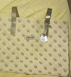 Dooney & Bourke Purse