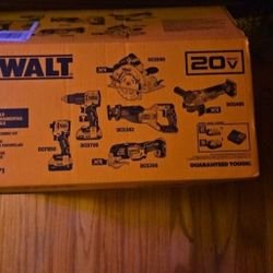 20V MAX Lithium-Ion Cordless 6-Tool Combo Kit with 5.0 Ah and 2.0 Ah Batteries and Charger