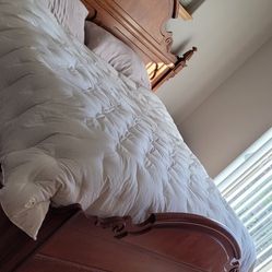 Lexington Victorian Collection Bedroom Set