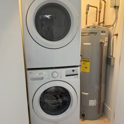 Brand New LG Electric Washer/Dryer 