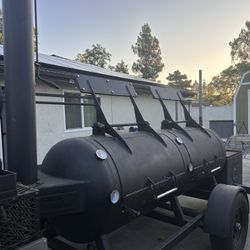 288 Gallon Offset + Santa Maria Smoker