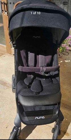 NUNA Tavo and Pipa Lite Travel System: stroller, car seat and base.