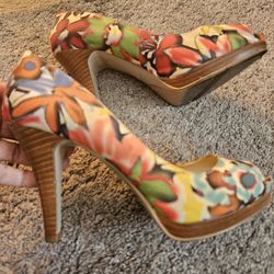Nine West Pick Up. Size 8 