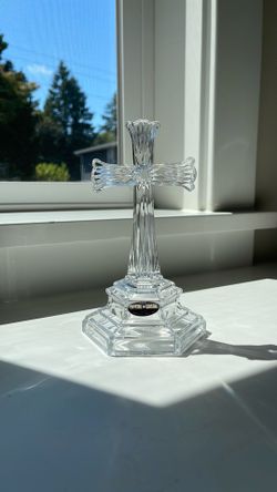 DePlomb Clear Lead Crystal Statue Cross Hexagon base