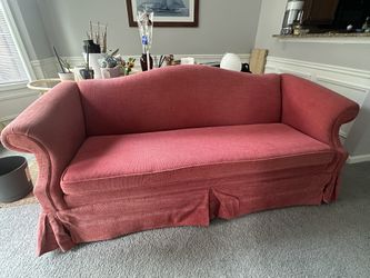 Vintage Skirted Red Couch 🛋️
