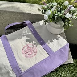 Trader Joe’s Lavender Tote Bag (Large) 🪻