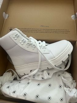 Dr. Martens
