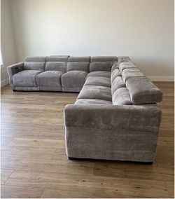RC Willey 4PC Reclining Sectional – 3 Recliners