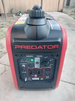 GENERATOR PREDATOR 2000 LIKE NEW LIGHT USE