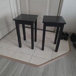2 End Tables 