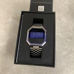 Nixon Re-Run Black A1580-000-00 Mens Watch With Box 