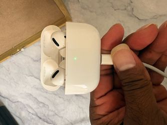 Apple AirPods Pro with Charging Case