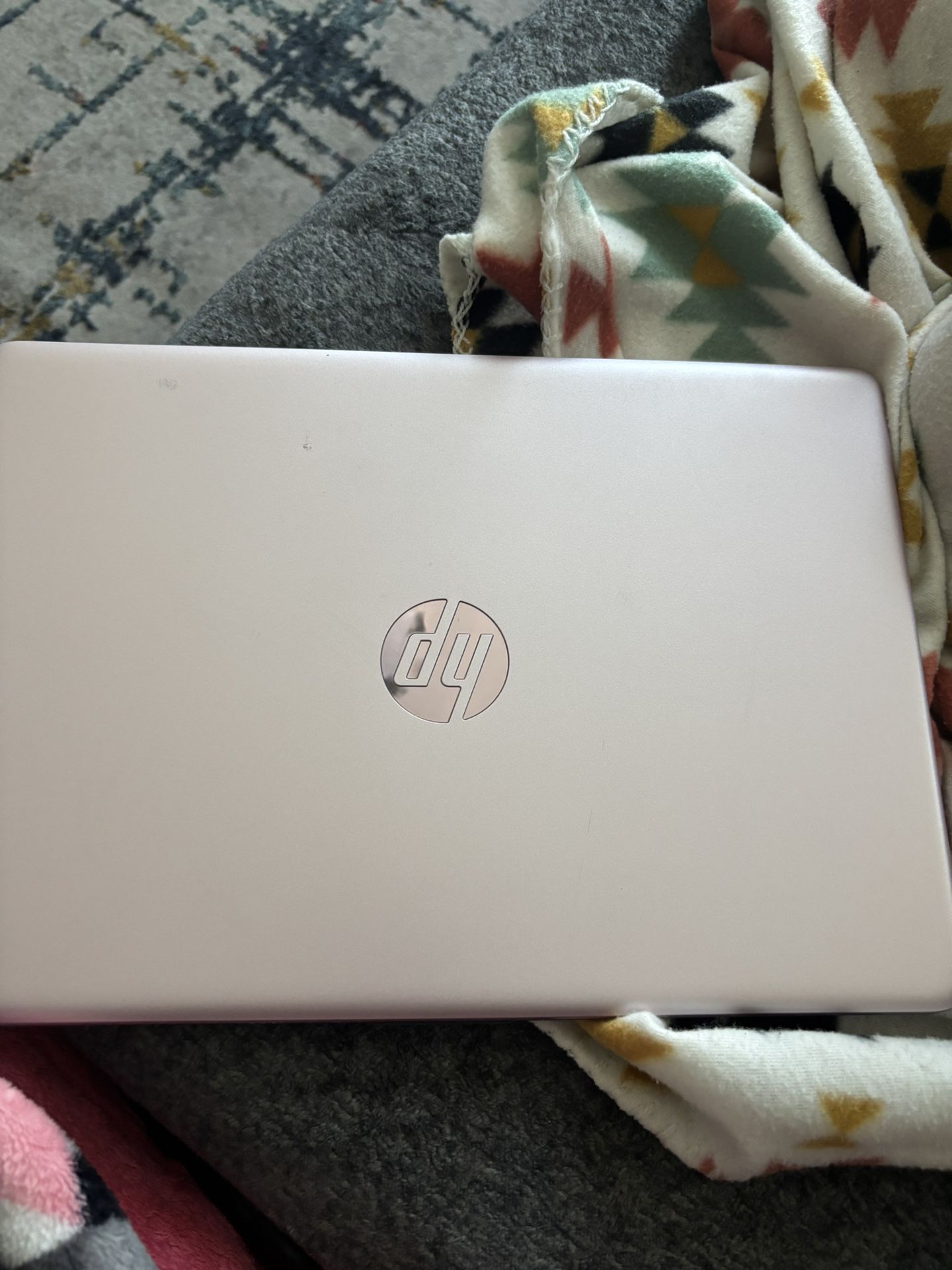 HP Computer , Pink