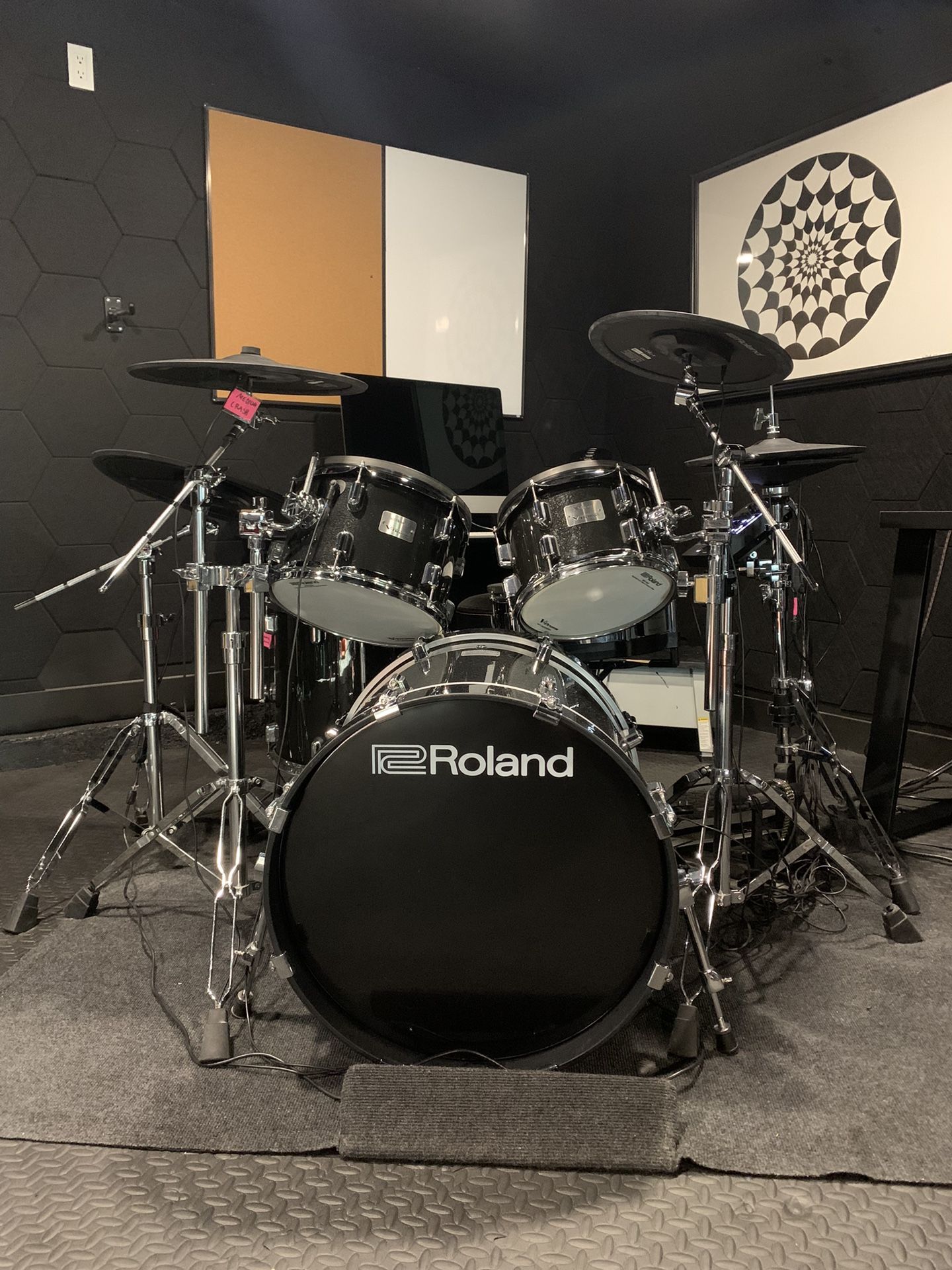 Roland VAD507 V-Drums Acoustic Design Drum Set (5-piece)