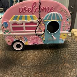 Brand New Metal Rv Bird House 