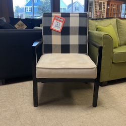 Brand new accent chair $149