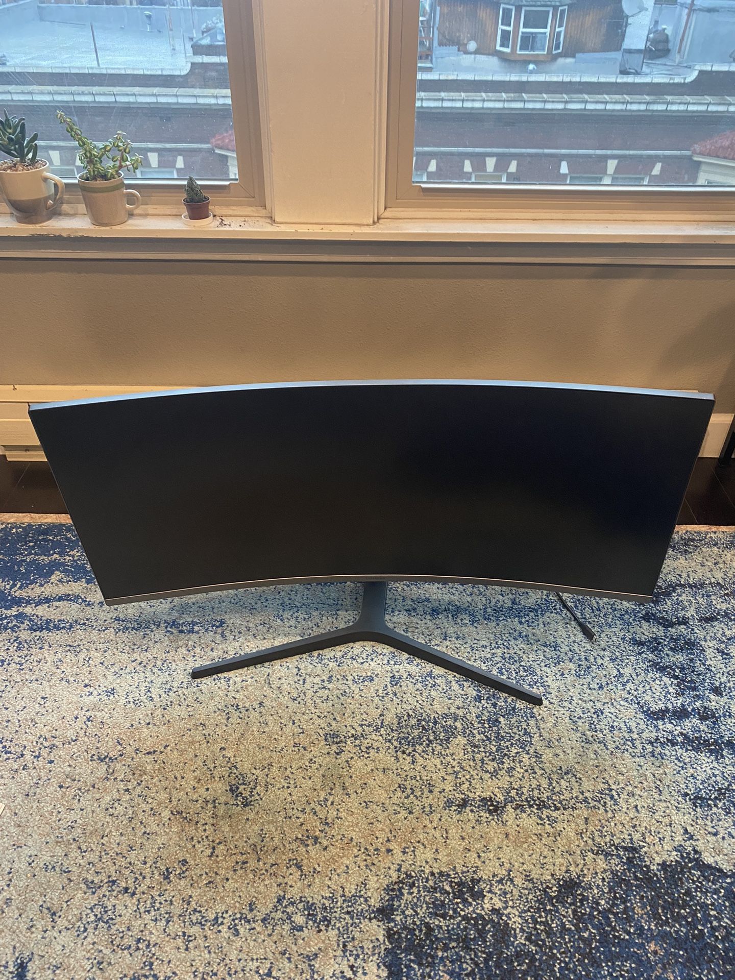 Samsung 34” Ultrawide Monitor (3440x1440)